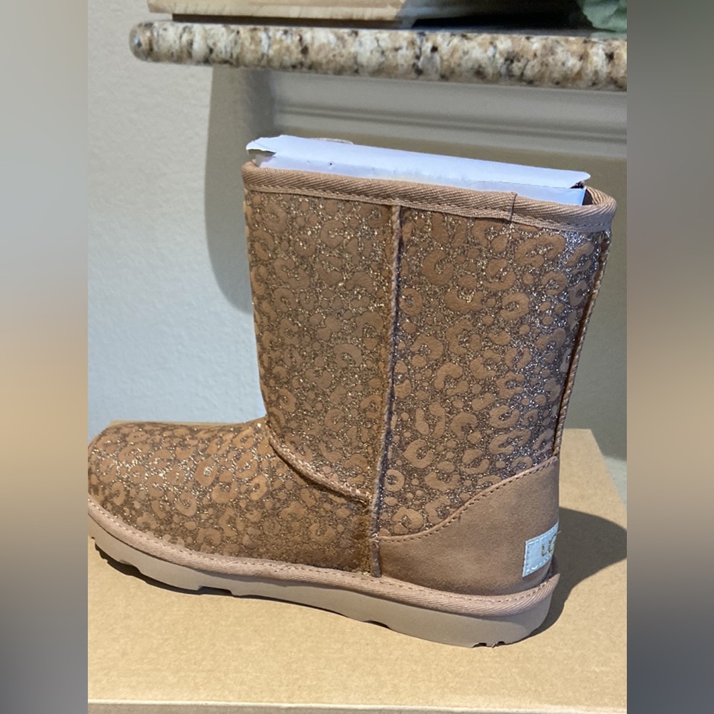 Women’s/girls Uggs